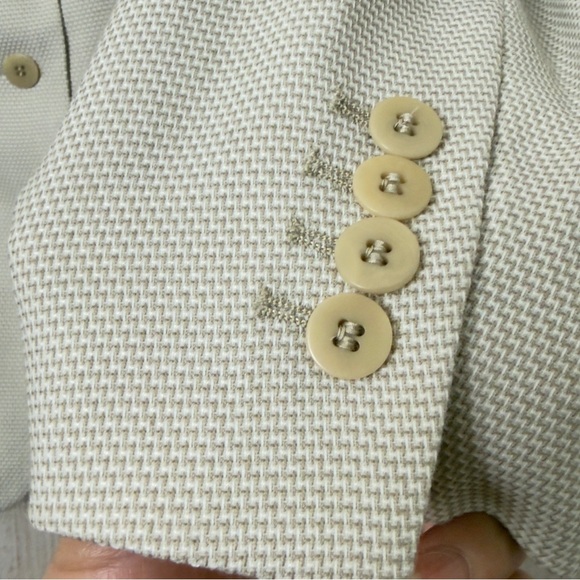 Talbots Size 14 Womens Tan Beige Collared Career Blazer size 16W - Picture 3 of 11